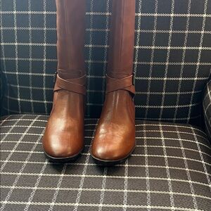 Naturalized Elegant Brown Leather Boots